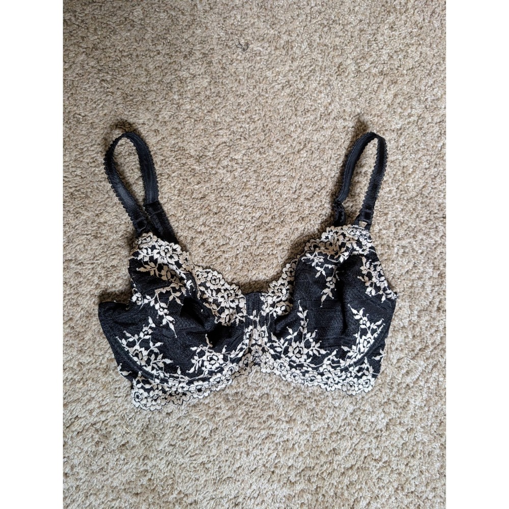 Wacoal Embrace Lace Underwire Bra 32DDD Black Beige Floral Romantic